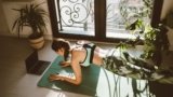 Postures Yoga Débutant : Le Guide Complet des 15 Postures Essentielles
